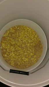 7.5kg of flaked corn and ?g of rice hulls