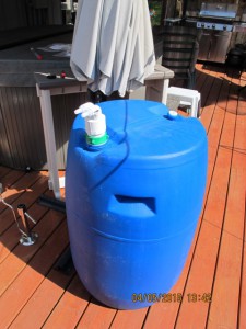 50 Gallon plastic drum for recycling Liebeig cooling water, (with aquarium pump.).