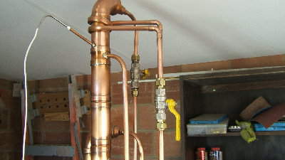 Control valves for heads return and water to the dephlag coil