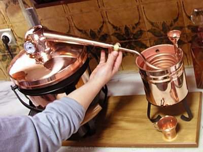 Pot Still with Copper Sieve Insert