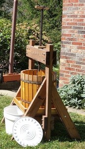 apple press.jpg